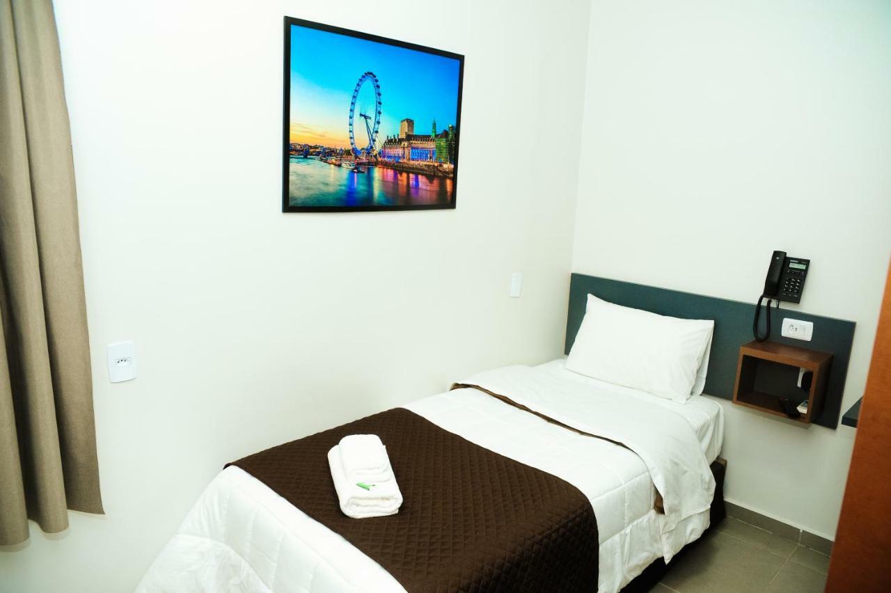 London Executive Hotel Cafelandia  Buitenkant foto
