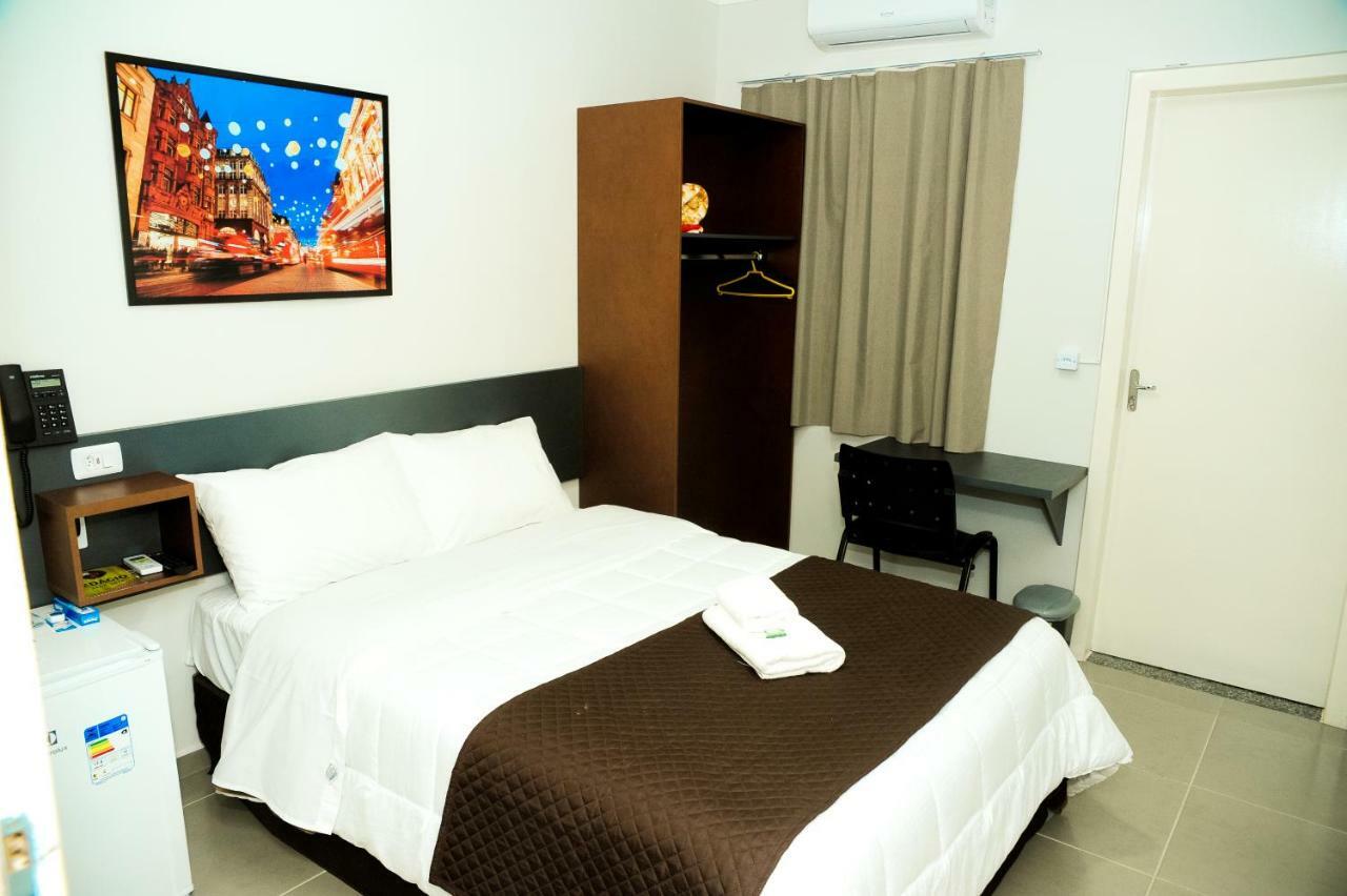 London Executive Hotel Cafelandia  Buitenkant foto