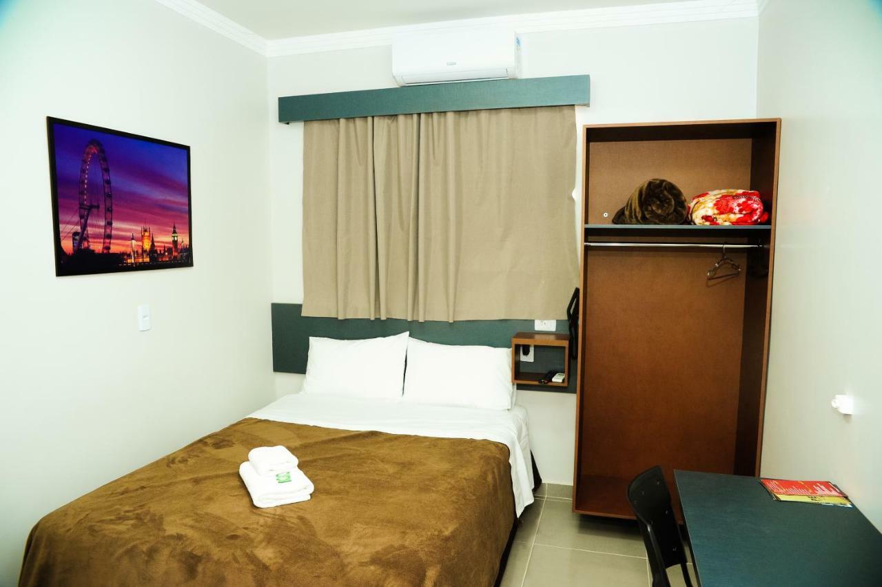 London Executive Hotel Cafelandia  Buitenkant foto